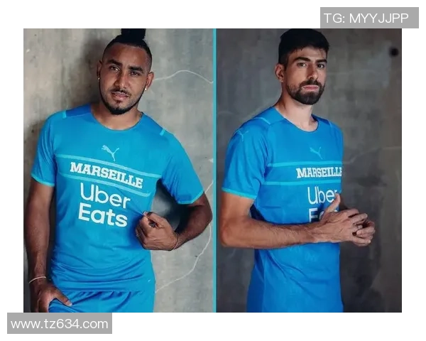 足球明星的T恤时尚潮流解析与球迷文化的深度结合探讨